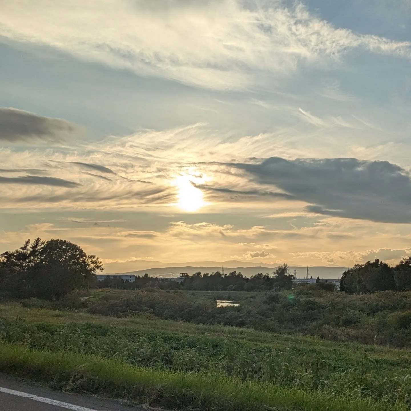 空がよろこんでる